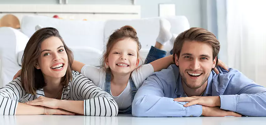 Cleaning Mold Off Wood Deck in Dunlap, IA